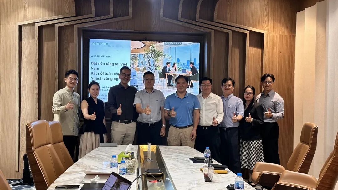 AIROBO全球布局首站越南：胡志明市工作会议聚焦产业机遇与机器人运营合作